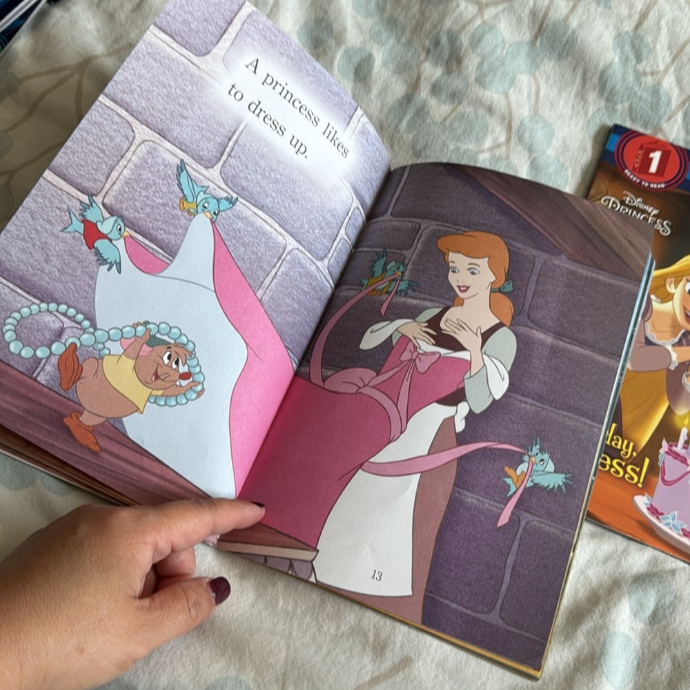 Step Into Reading Disney Princess Level 1 Pre-K / K Book Bundle - Picture 9 of 16